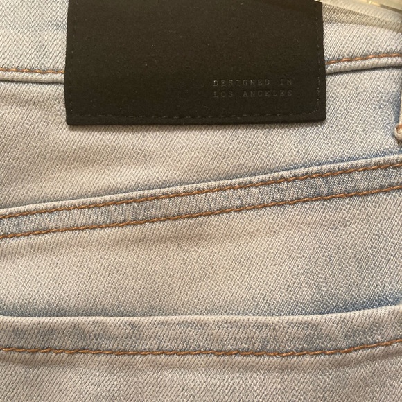 Light Washed Ripped Blue Jeans - Picture 3 of 3